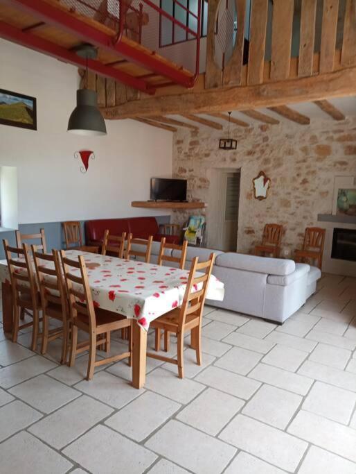 Villa Longere Berrichonne, Calme Absolu, 13 Personnes Saint-Pierre-les-Etieux Exterior foto