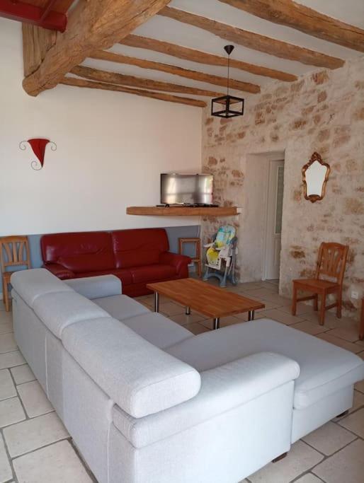 Villa Longere Berrichonne, Calme Absolu, 13 Personnes Saint-Pierre-les-Etieux Exterior foto